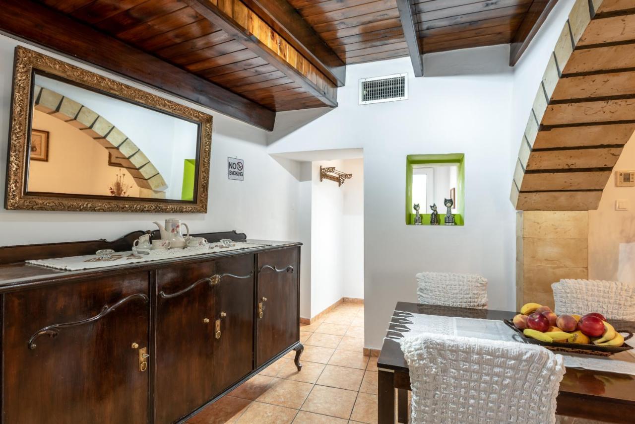 Aroni Cretan Comfortable House - Hamam Suites Aroni Bagian luar foto